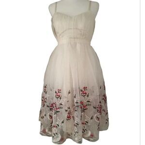 Ammo Saint Etienne Floral Lace Tea Dress Embroidered Midi Length Size Medium